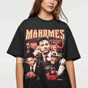 Patrick Mahomes T-Shirt Kansas City Chiefs T-Shirt KC Chiefs Shirt Tee